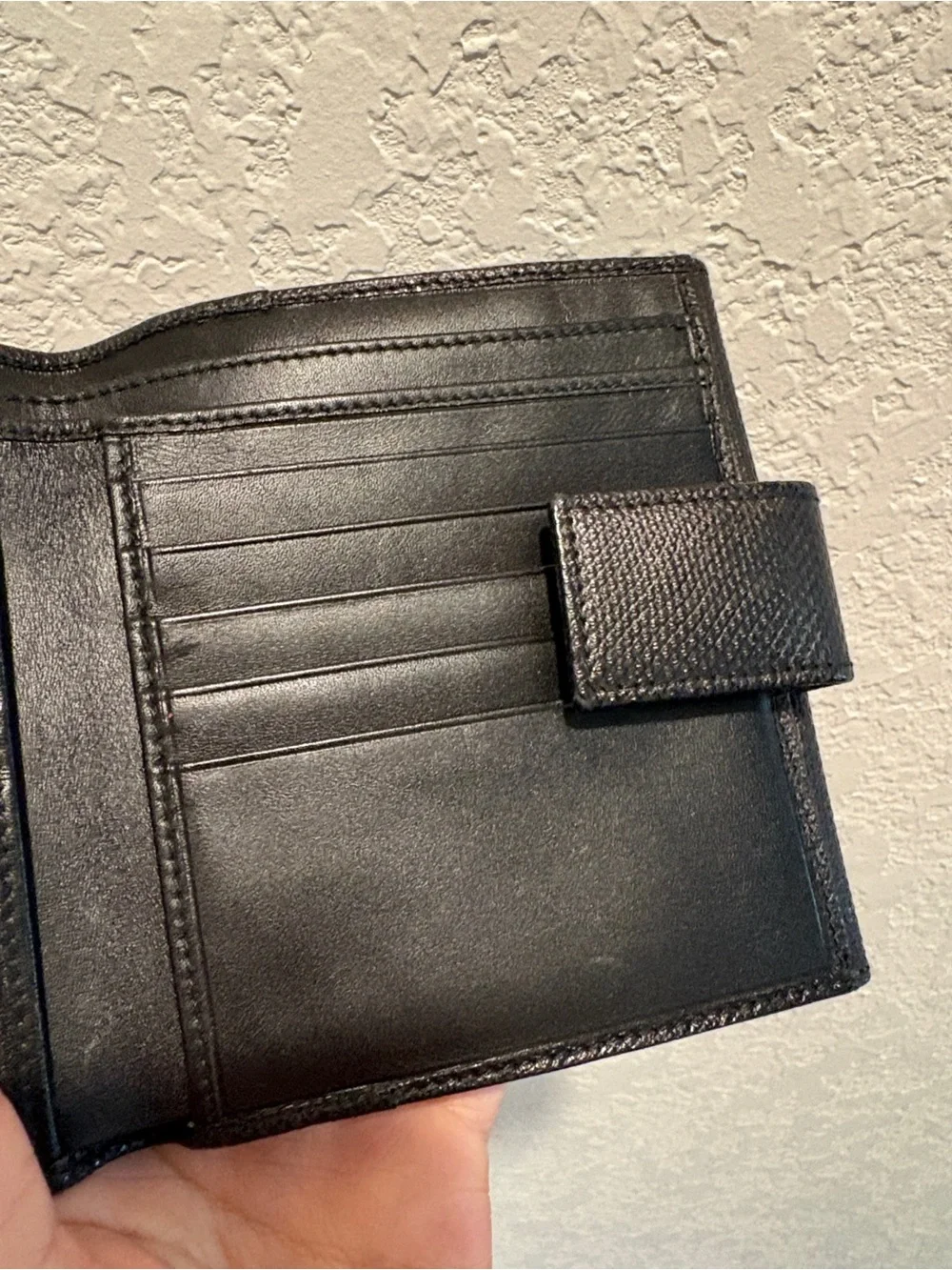 Gucci GG Logo Black Leather Wallet